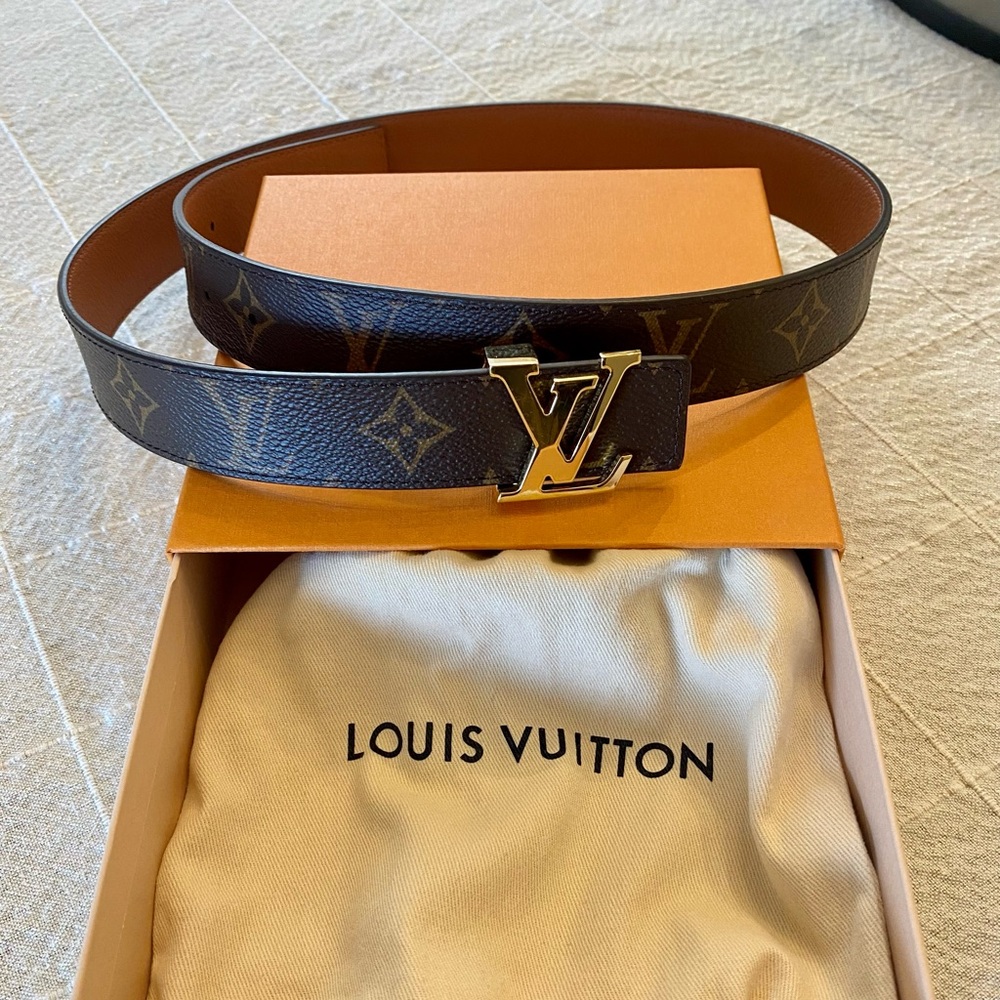LOUIS VUITTON INITIALES 30 mm REVERSIBLE BELT